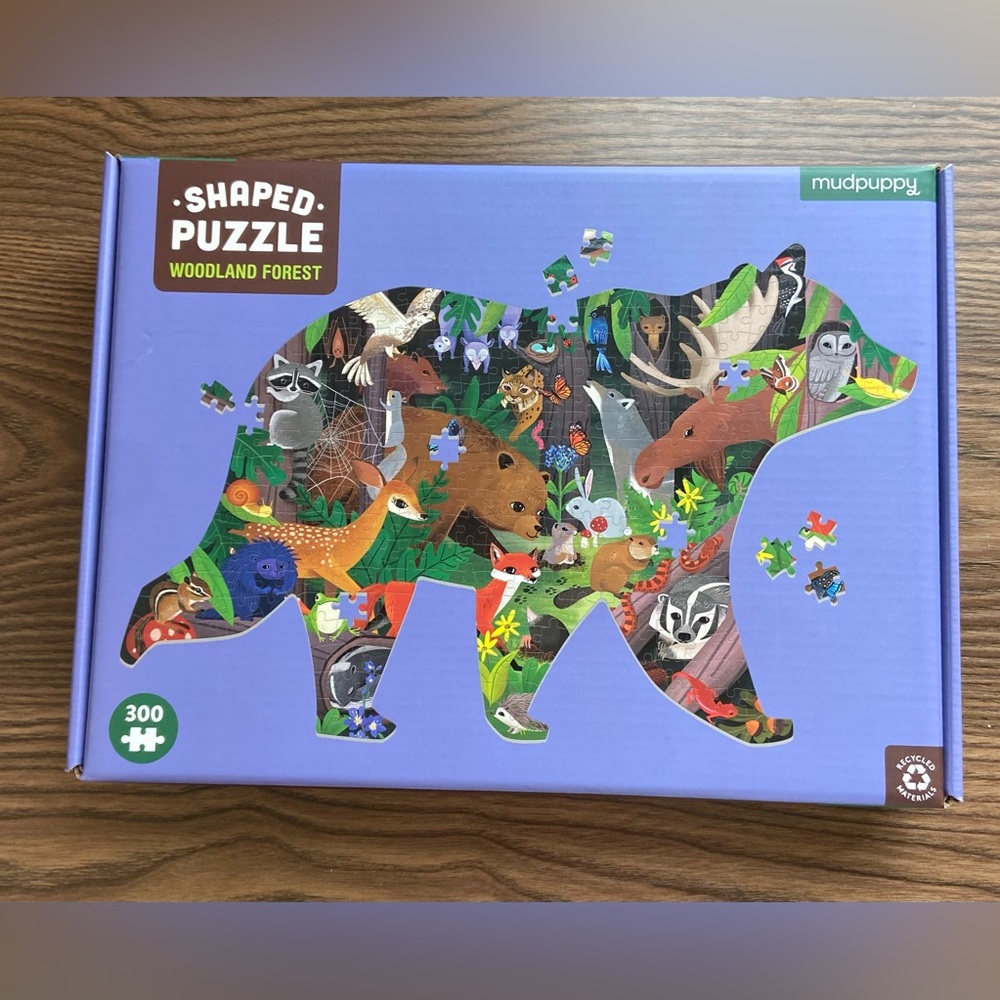 Mudpuppy 300 piece puzzle shaped like a bear - woodland Forrest